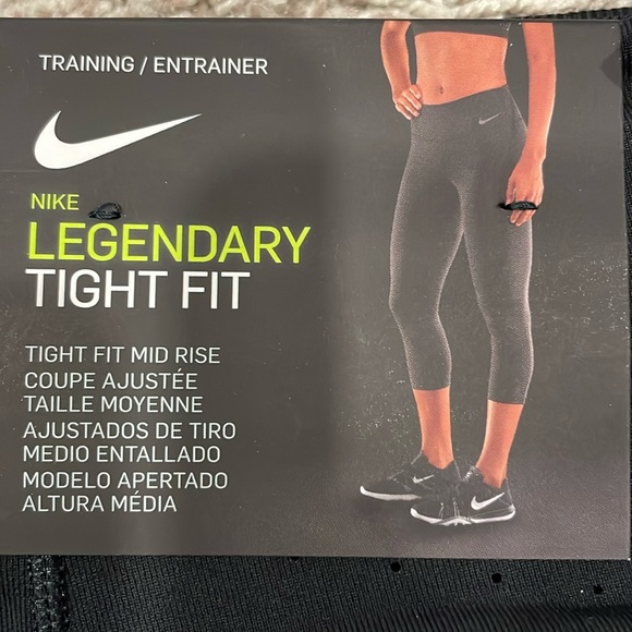 Nike Leggings⭐️NEW - Picture 1 of 7